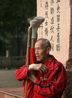 302365_220908247978522_1480537240_n