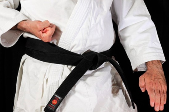 los-cinturones-negro-de-karate-combaten-mejor-el-envejecimiento_image_380